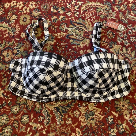 Adore Me Classic Checkered Bikini Top - Picture 3 of 8